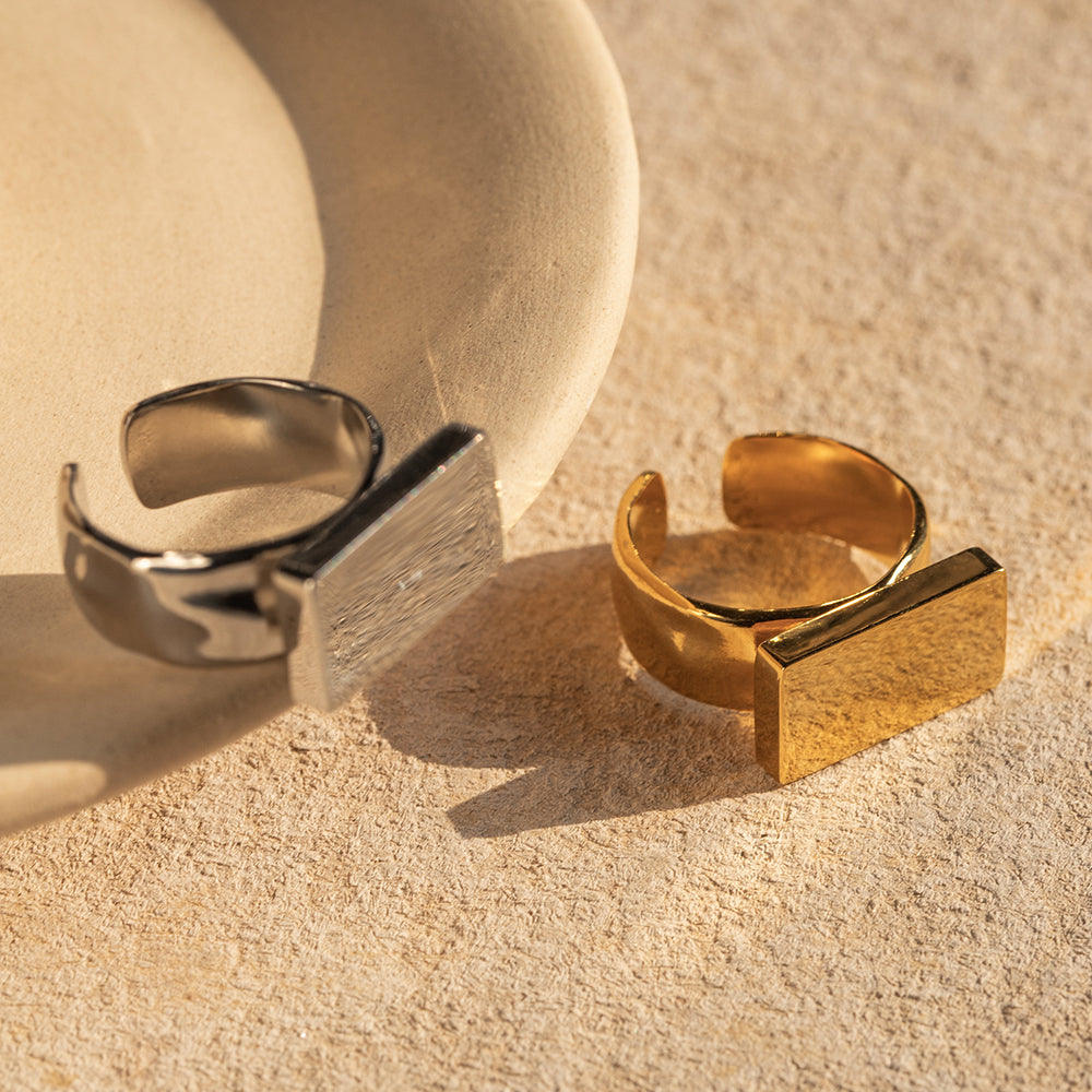 Horizon Gold Ring