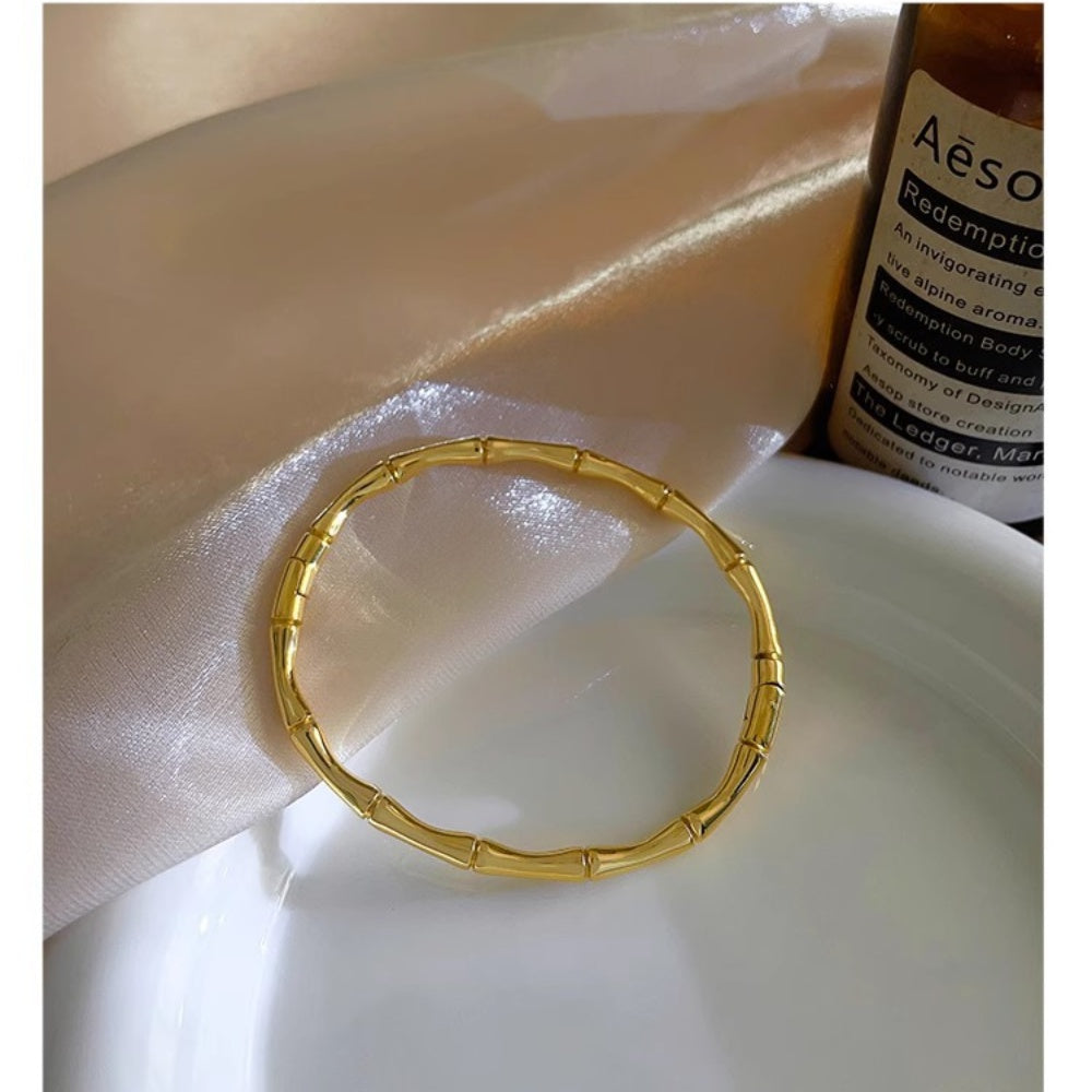 Graceful Bangle Bracelet
