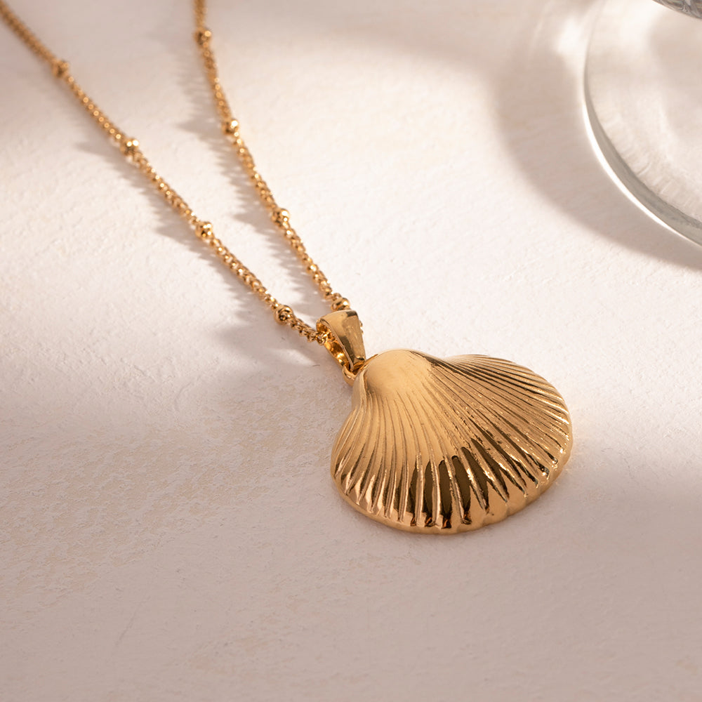 Oceanic Shell Gold Necklace
