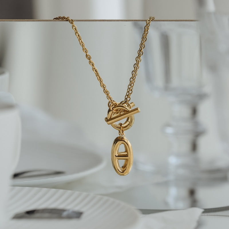 Urban Sleek Gold Necklace