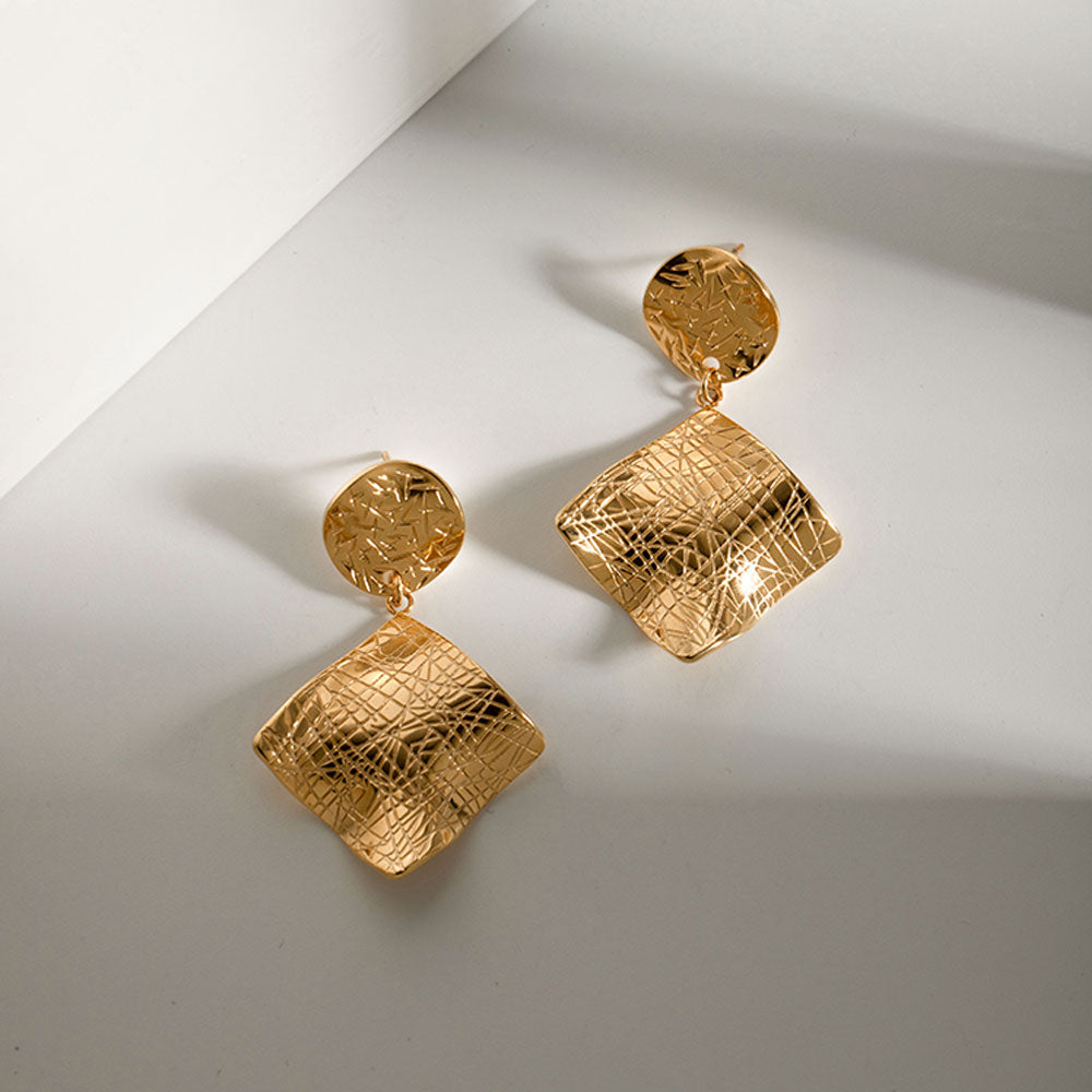 Mesh Facet Gold Danglers