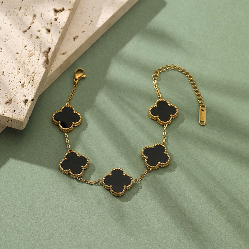Black Enamel Clover Loose Bracelet
