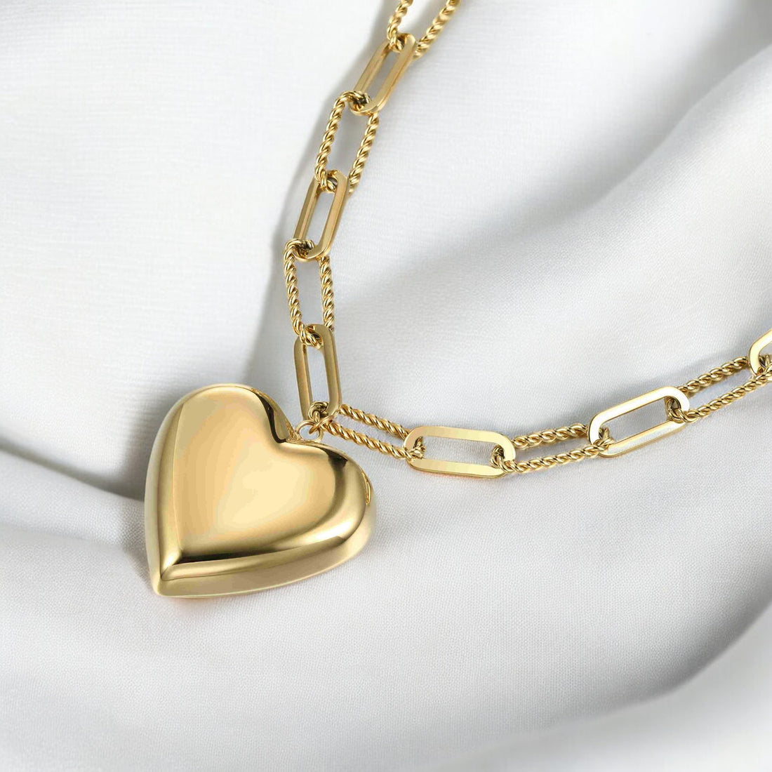 Heart of Havana Gold Necklace