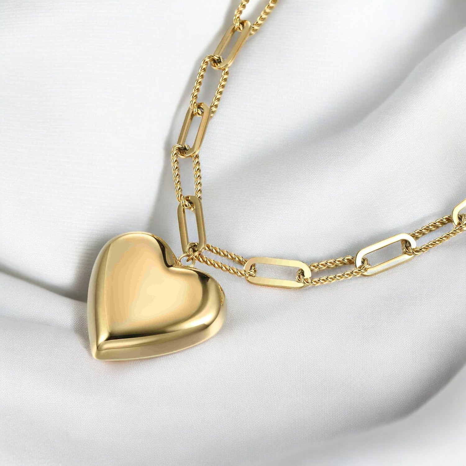 Heart of Havana Gold Necklace