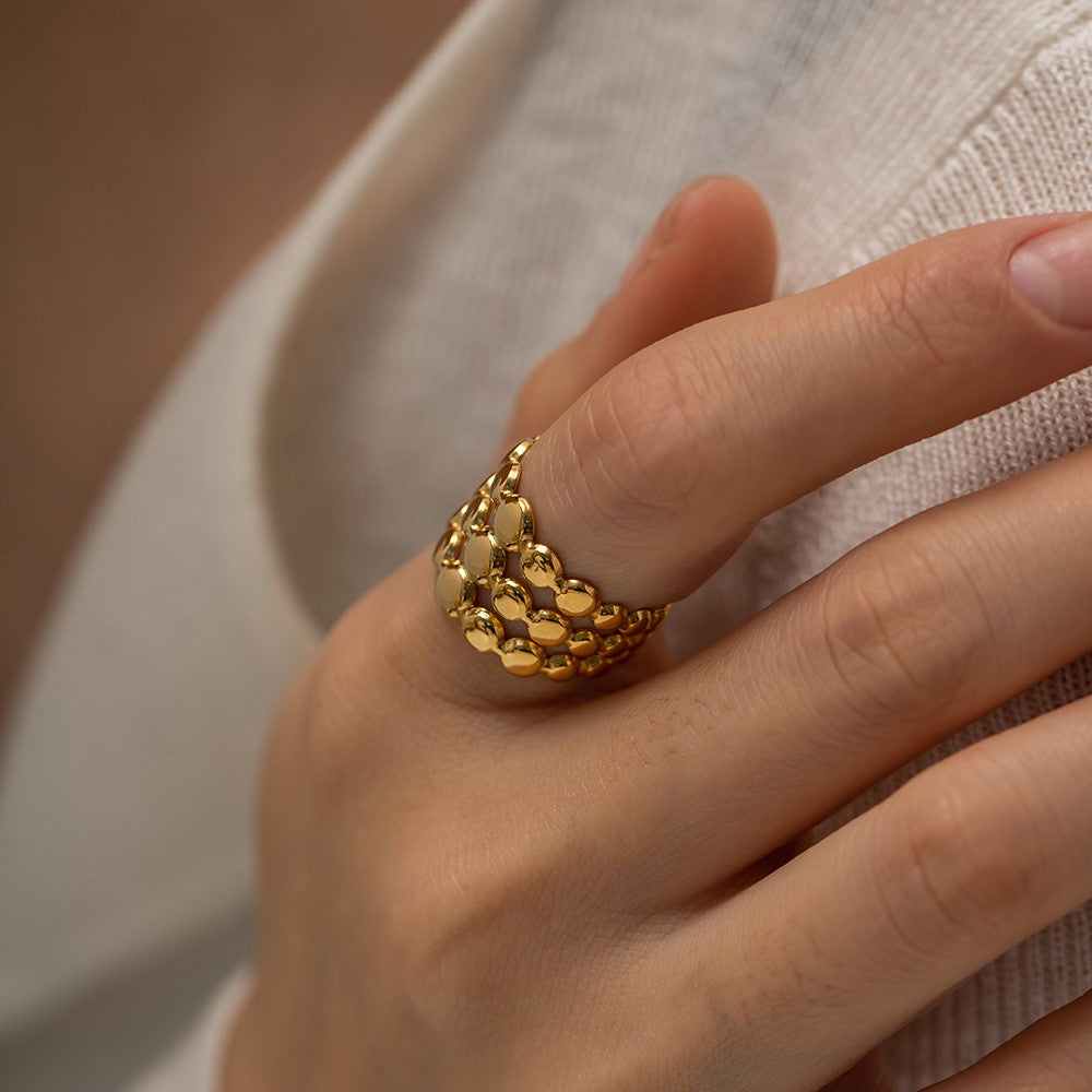 Labyrinth Gold Ring