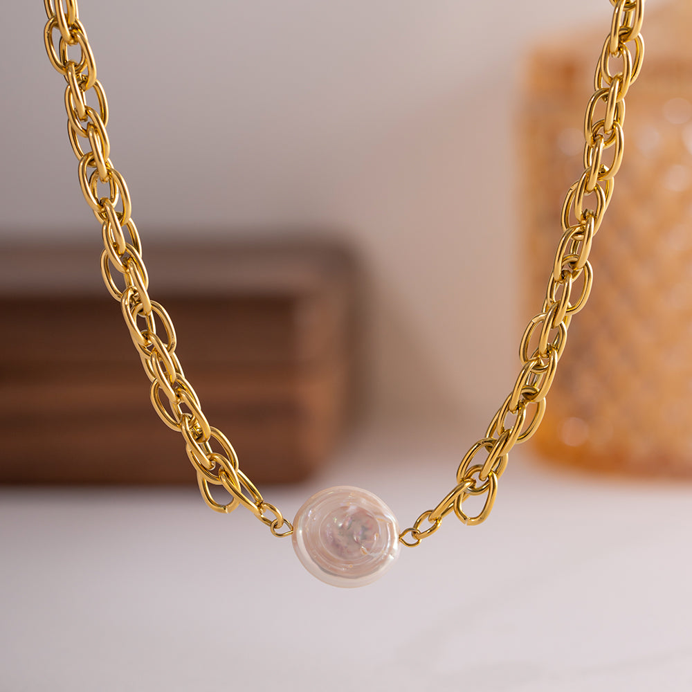 Pearl Essence Gold Necklace