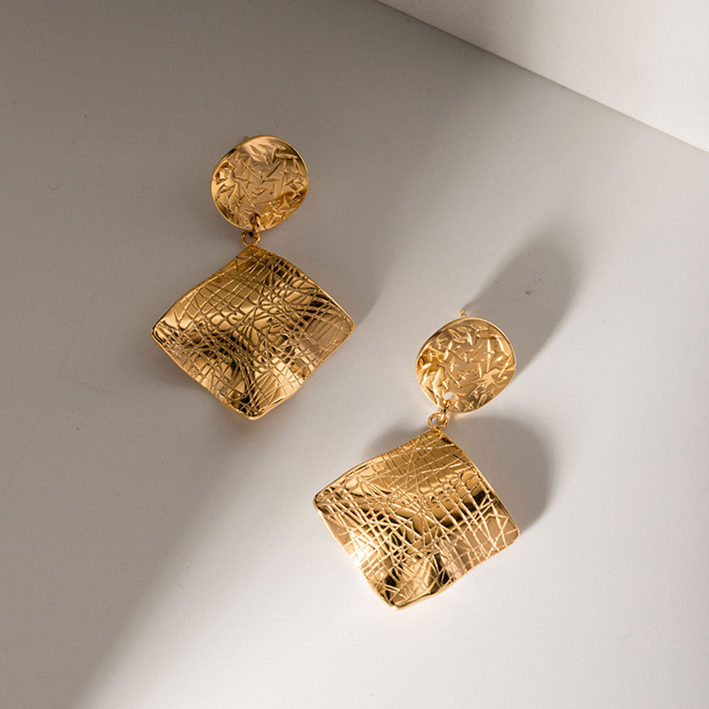 Mesh Facet Gold Danglers