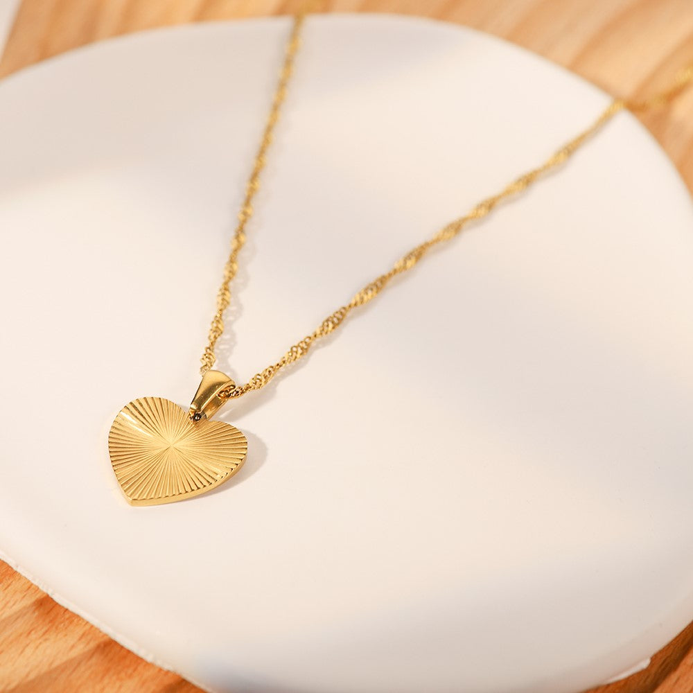 Radiant Heart Gold Necklace