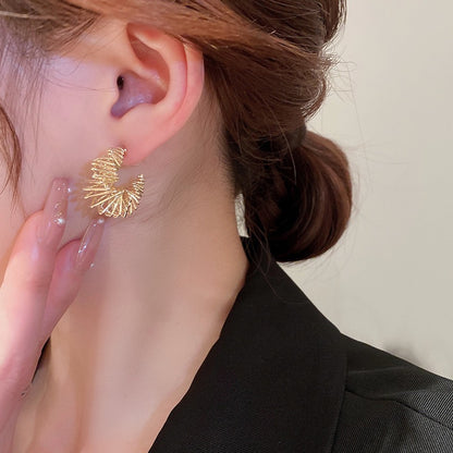 Winding Gold Hoops