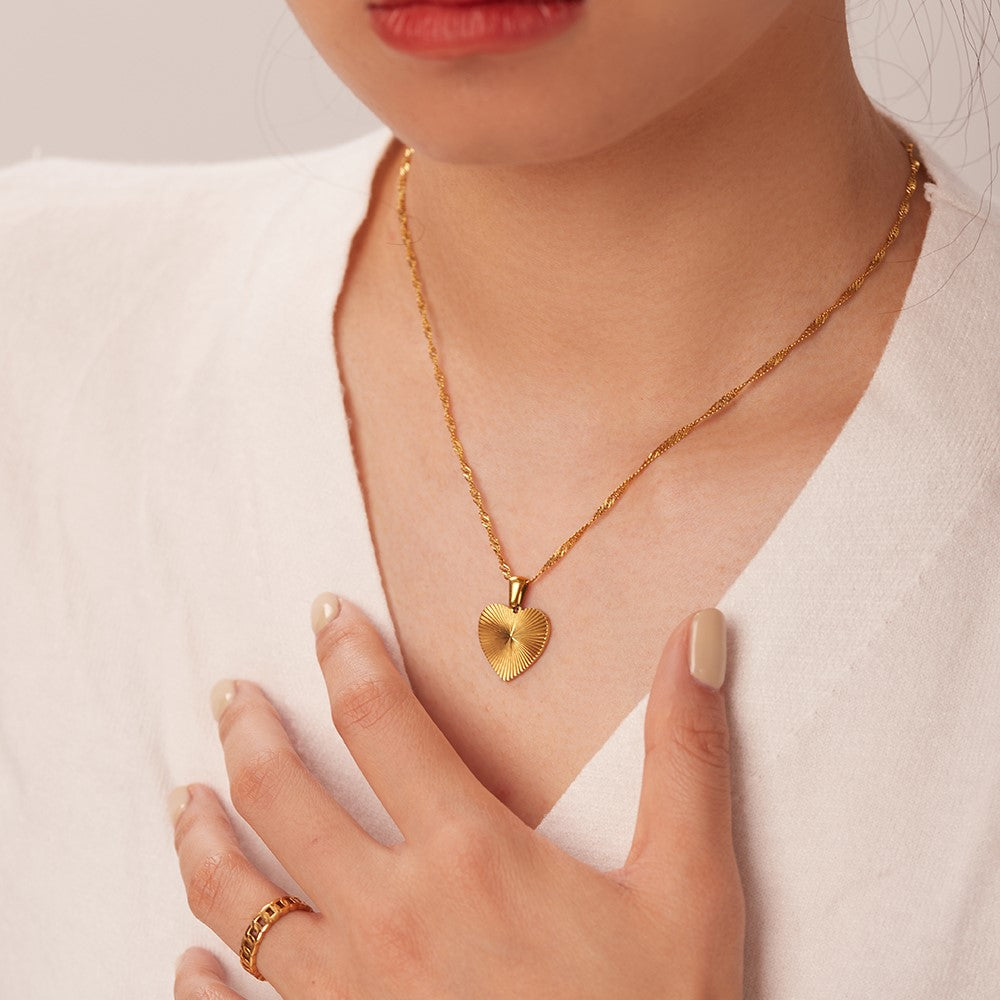 Radiant Heart Gold Necklace