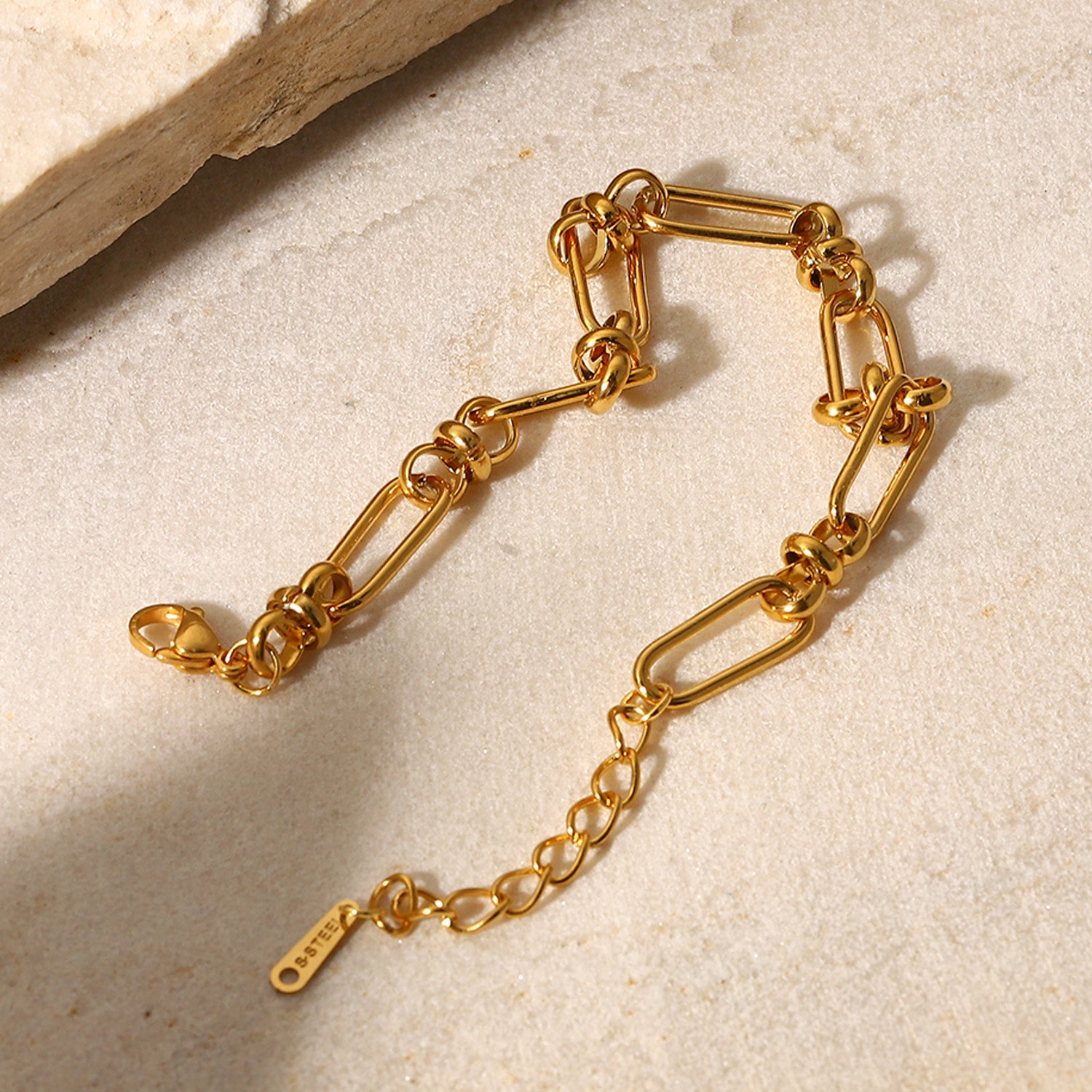 Safety Pin Chic - Gold Loose Bracelet