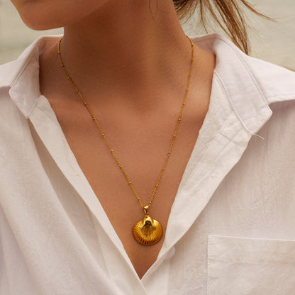 Oceanic Shell Gold Necklace