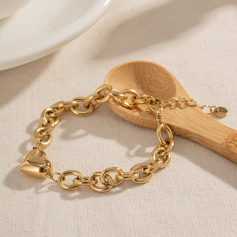 Heartfelt Gold Loose Bracelet
