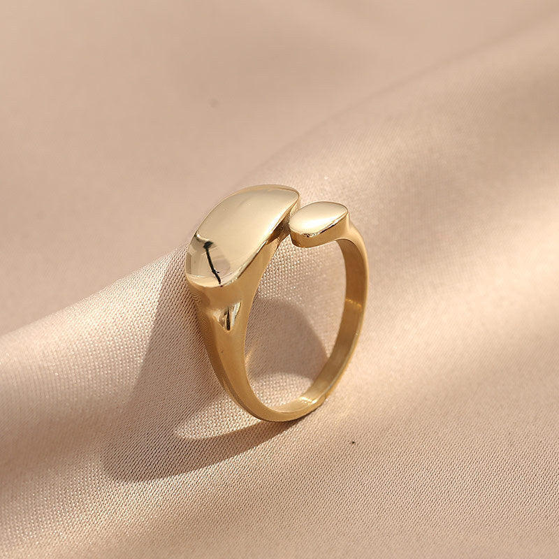 Dual Oval Charm Gold Ring
