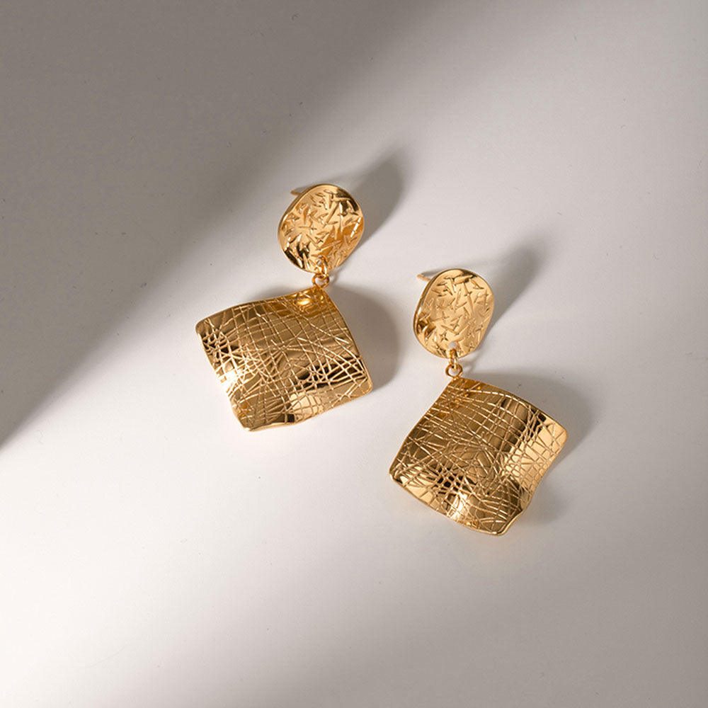 Mesh Facet Gold Danglers
