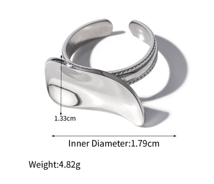 Eclipse Elegance Ring