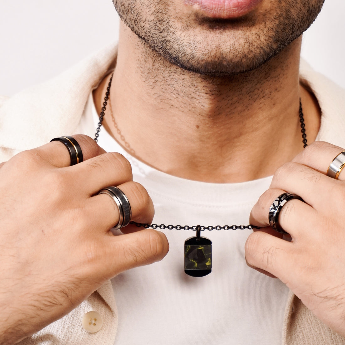 Mens Black Carbon Edge Neckchain