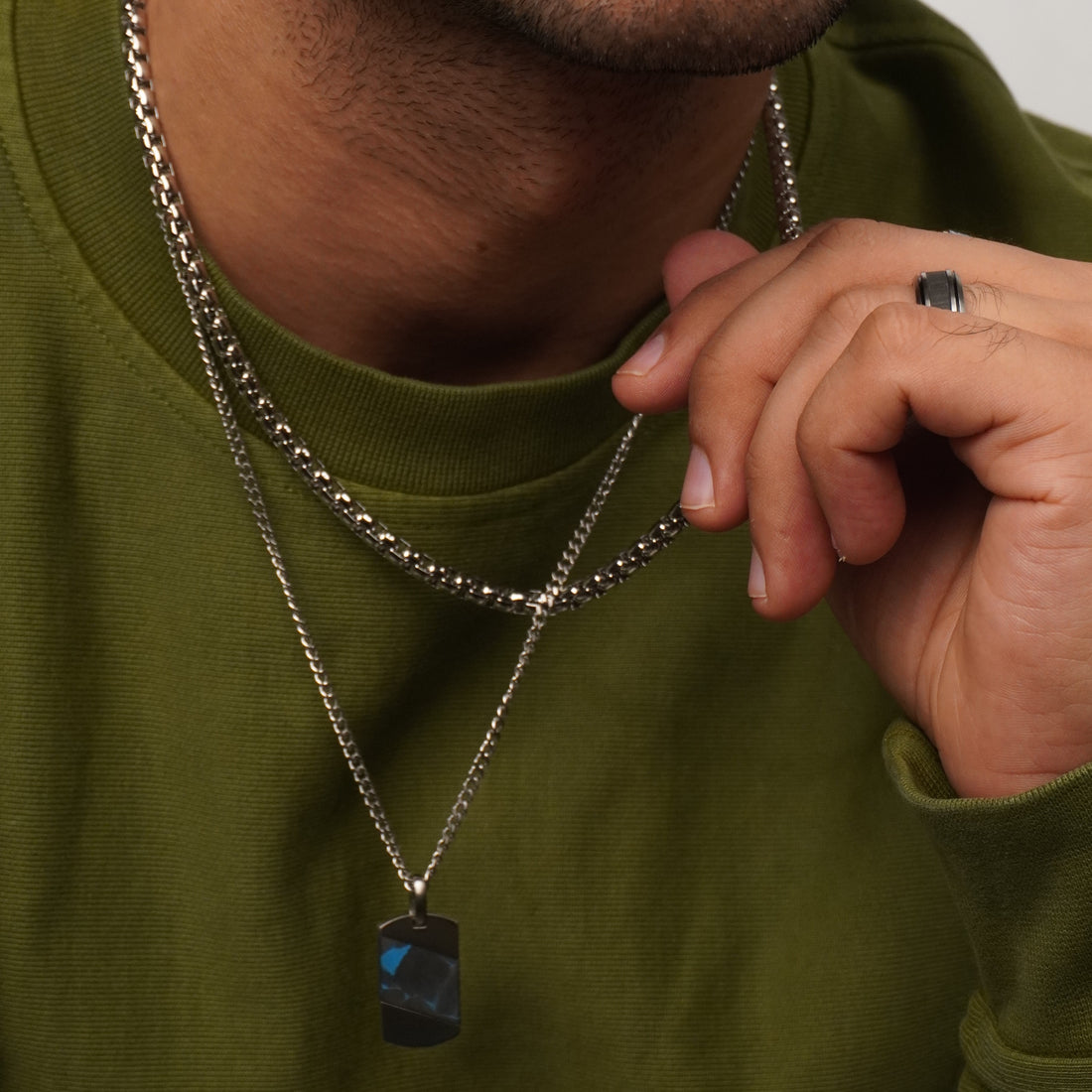 Mens Silver Storm Carbon Neckchain
