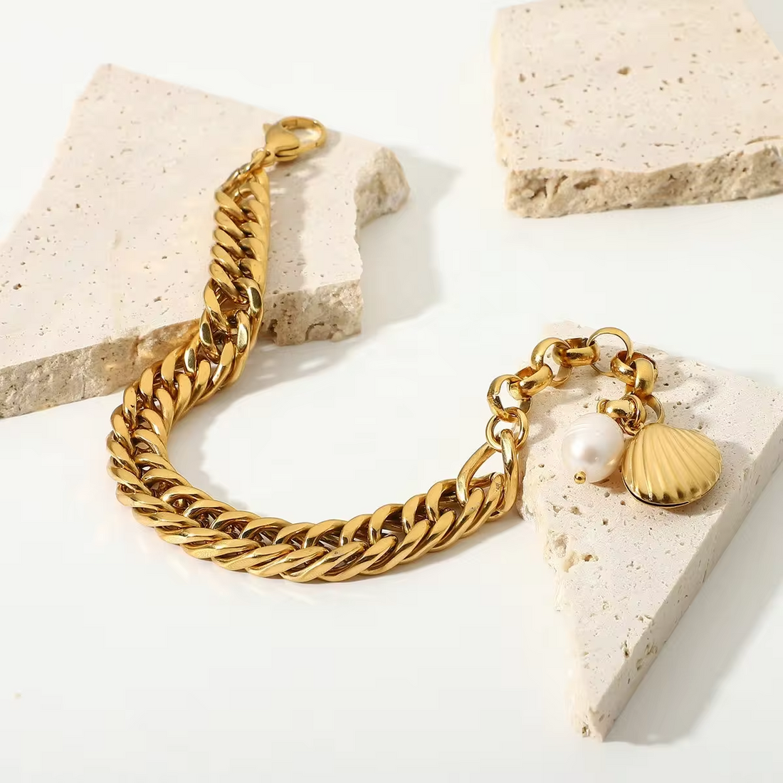 Pearl Shell Splendour Gold Loose Bracelet